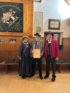 v.l.n.r. Uschi Sieber, Hans Menzinger, Florian Vief